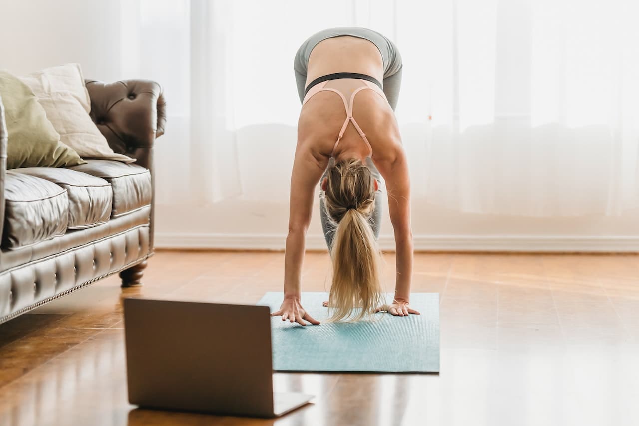 Autocuidado para Emprendedoras - Anatomía y yoga para la salud y la postura
